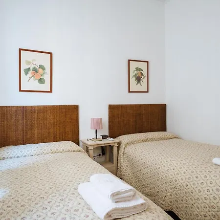 Holiday home Casa Tiroline *