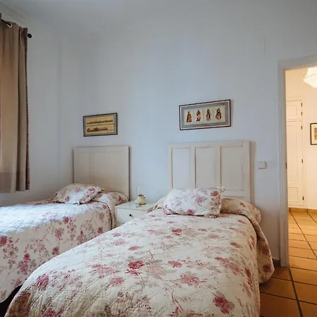 Casa Tiroline Seville